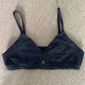 Alo Yoga Alosoft Lounge Bra Blue Medium